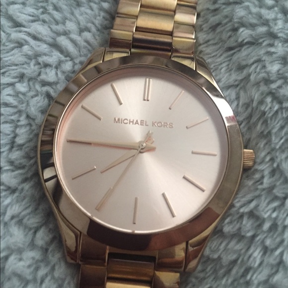 Michael Kors Unisex RoseGold Stainless Steel Watch - Picture 2 of 5